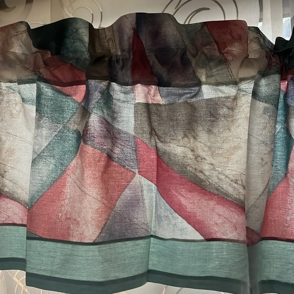 Valance for large window - contemporary pattern - pastel colors
